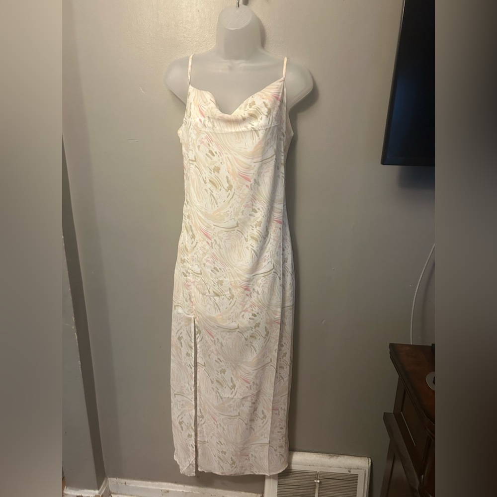 Virgo & Aster dress - white with light pink/beige print open back maxi NWT - Picture 3 of 14
